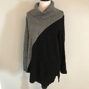 Calvin Klein black/gray sweater medium nwt