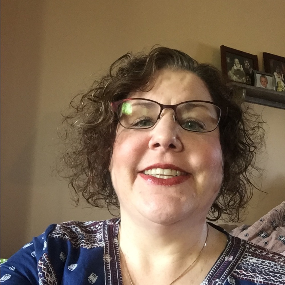 Meet your Posher, Lori