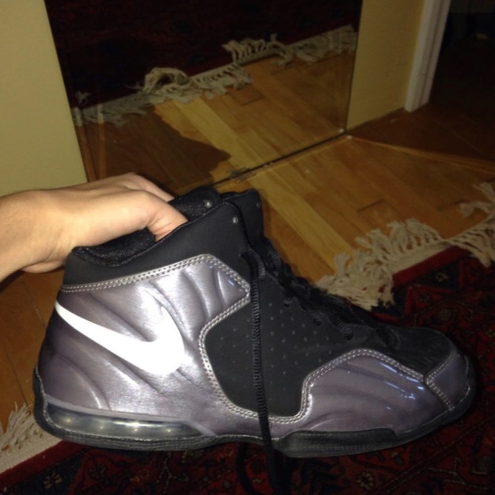 Nike Basketball Shoe