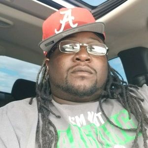 Meet your Posher, Deandre