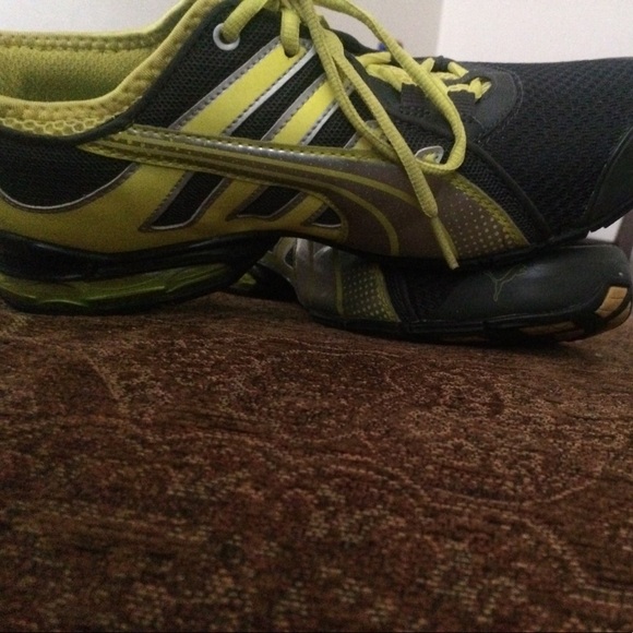 Puma running shoes - Picture 2 of 3