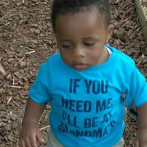 Meet your Posher, Latia