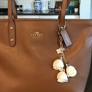 Coach City Zip Tote