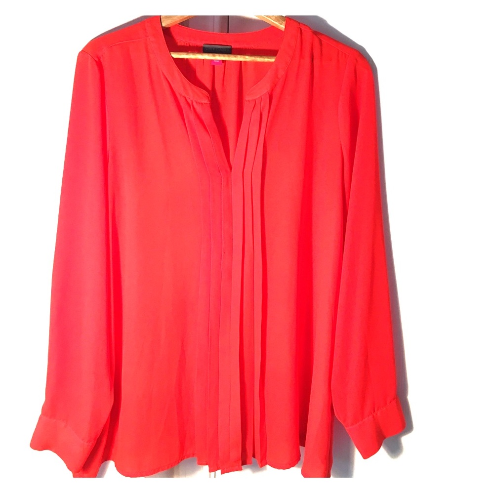 Vince Camuto Long sleeve blouse