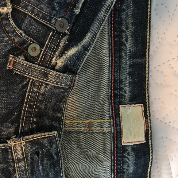 Vintage Red Loop Levi jeans. - Picture 2 of 3