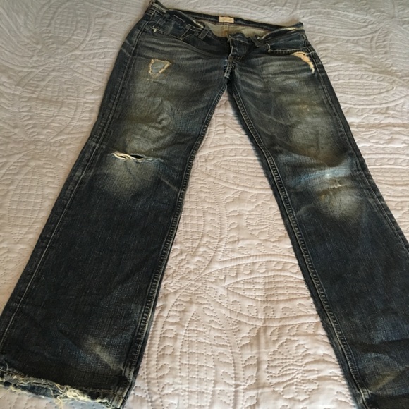 Vintage Red Loop Levi jeans. - Picture 3 of 3