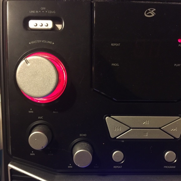 Speaker/Karaoke Machine - Picture 3 of 4