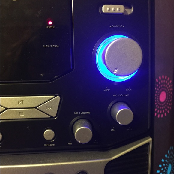 Speaker/Karaoke Machine - Picture 4 of 4