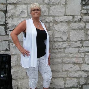 Meet your Posher, Debra