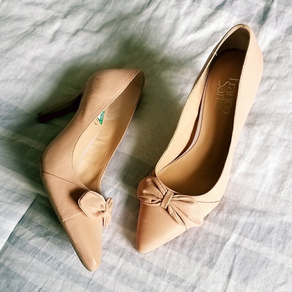 Franco Sarto Nude Bow Heels