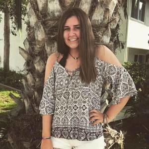 Meet your Posher, Caroline