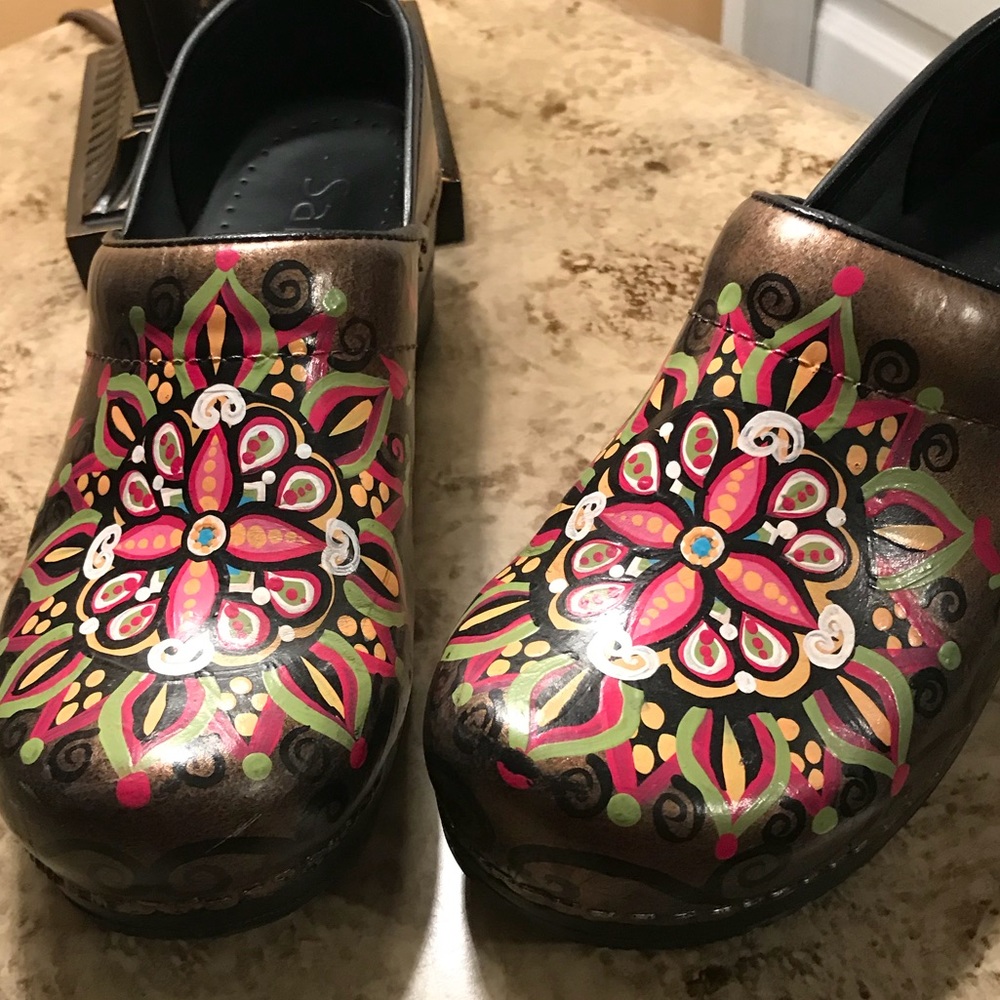 Sanita clogs size  37 Handpainted