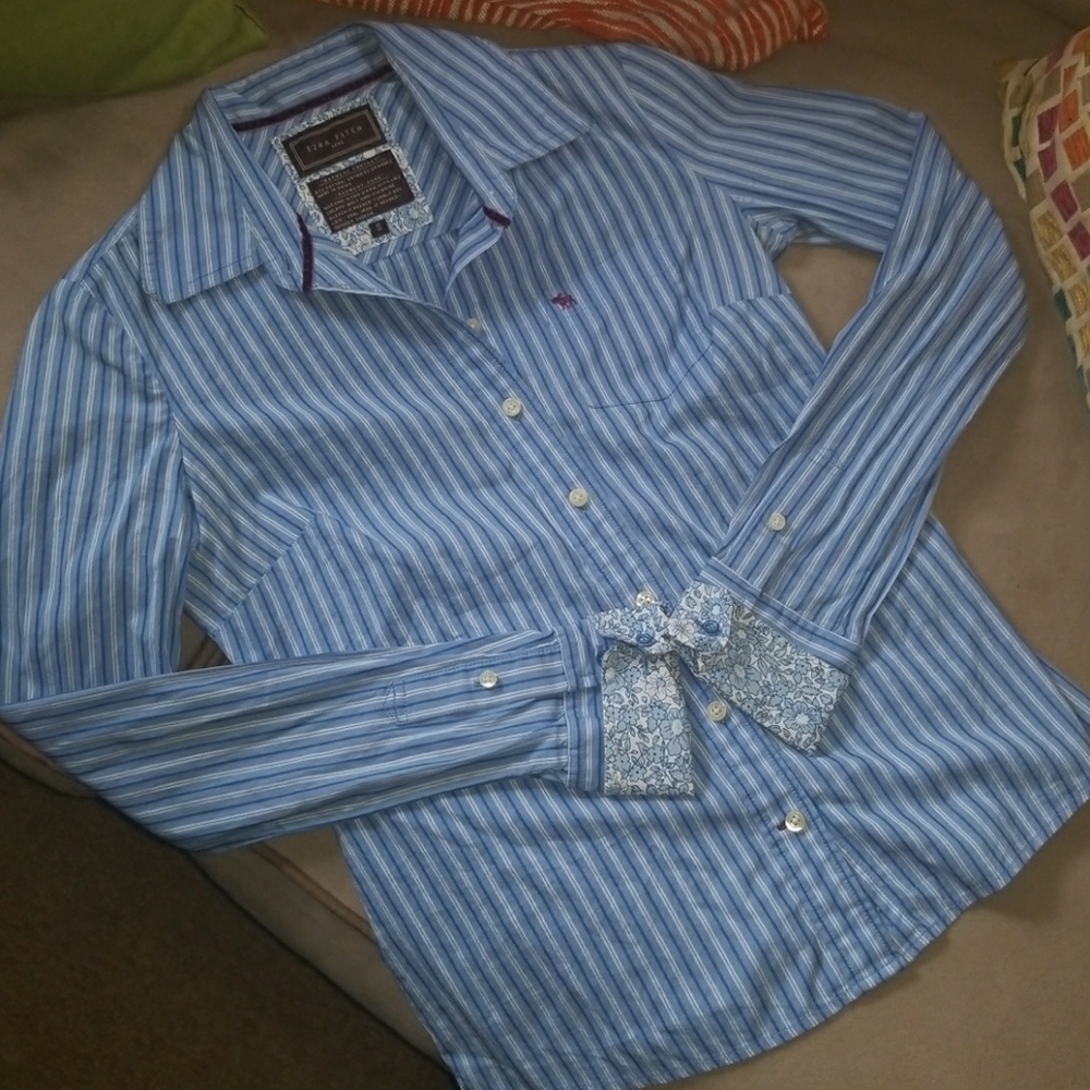 Abercrombie and Fitch Button Up Top