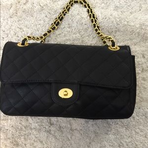 Ladies leather bag