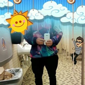 Meet your Posher, Logan