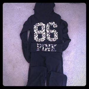 VS PINK Yoga and Hoodie Set!
