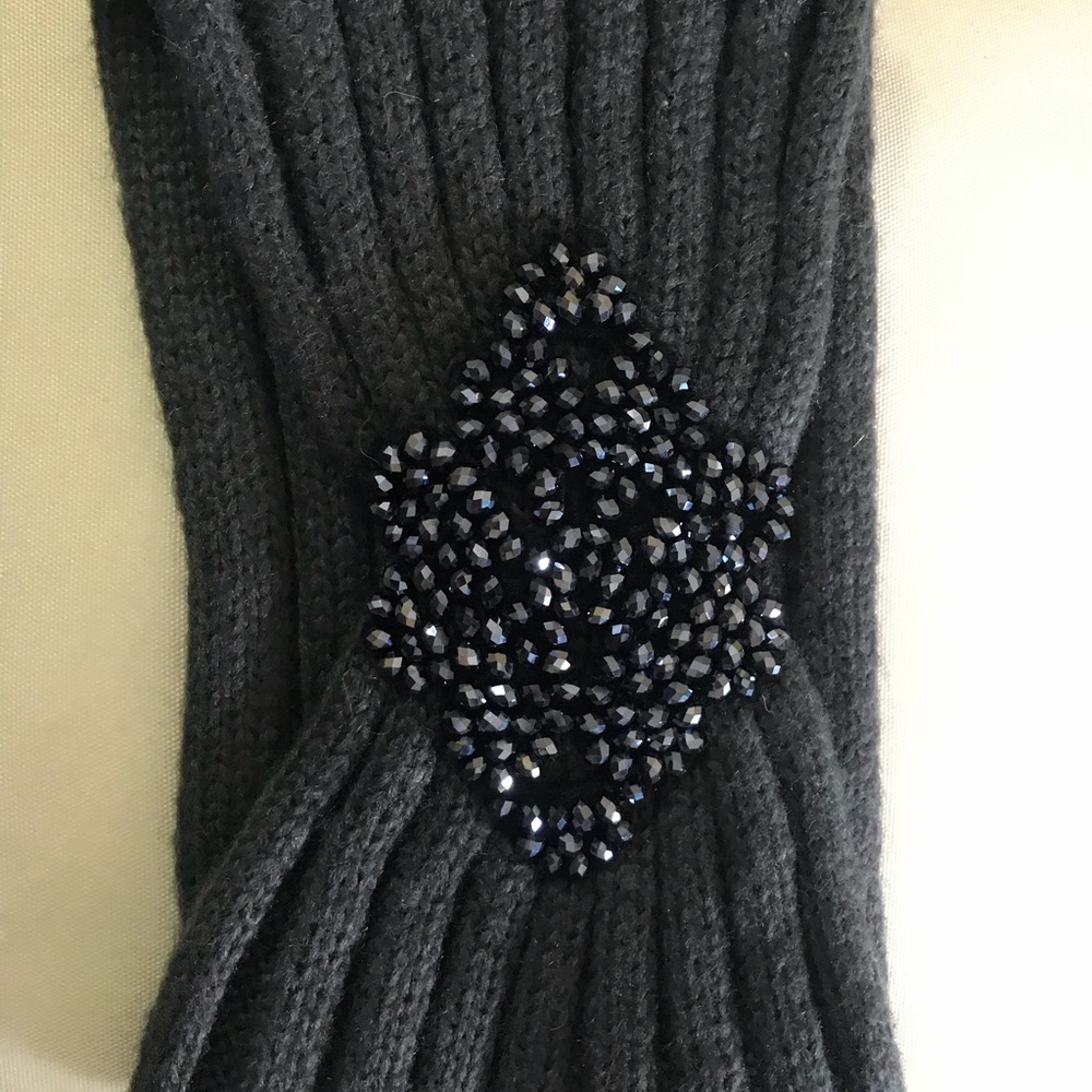 Winter band gray