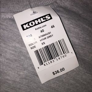 NWT Peanuts Charlie Brown Thanksgiving Longsleeve