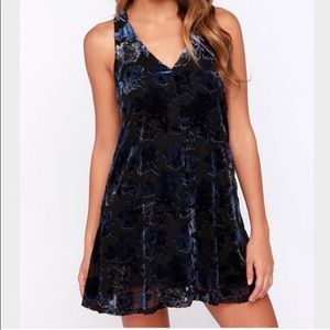 BB Dakota velvet dress