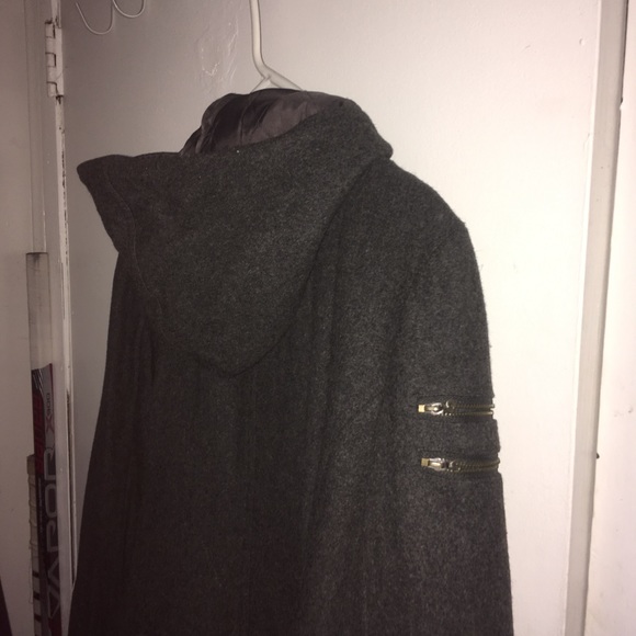 Juniors XL Wool Long Hooded Coat, zippers &buckles - Picture 5 of 8