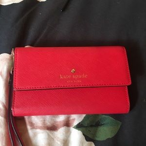 Kate Spade Cedar Street tech wristlet