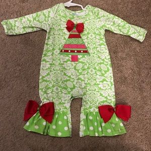 Peaches N Cream 3/6 months like new