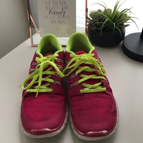 Nike 5.0 Running Shoes - Picture 1 of 3