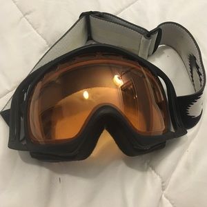 Oakley ski / snowboard goggles *PRICE FIRM*