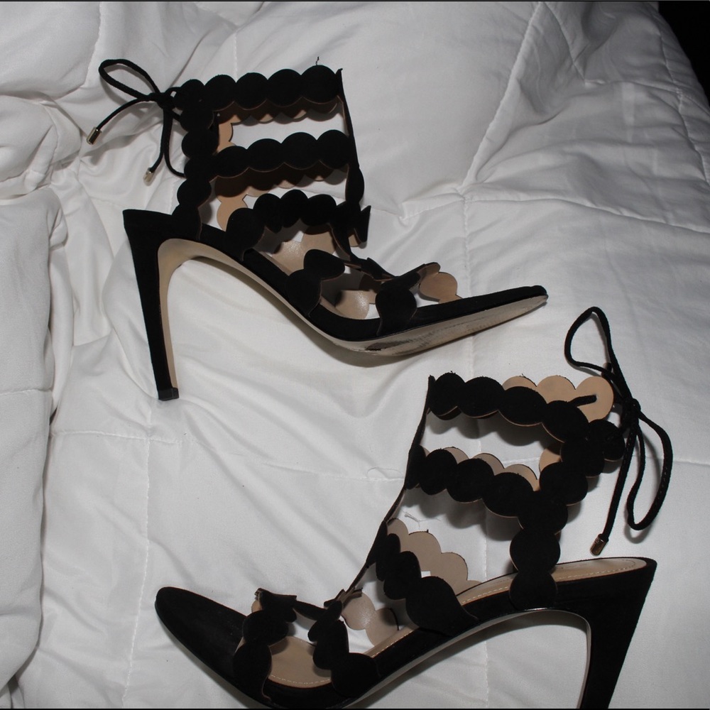 BCBG heels