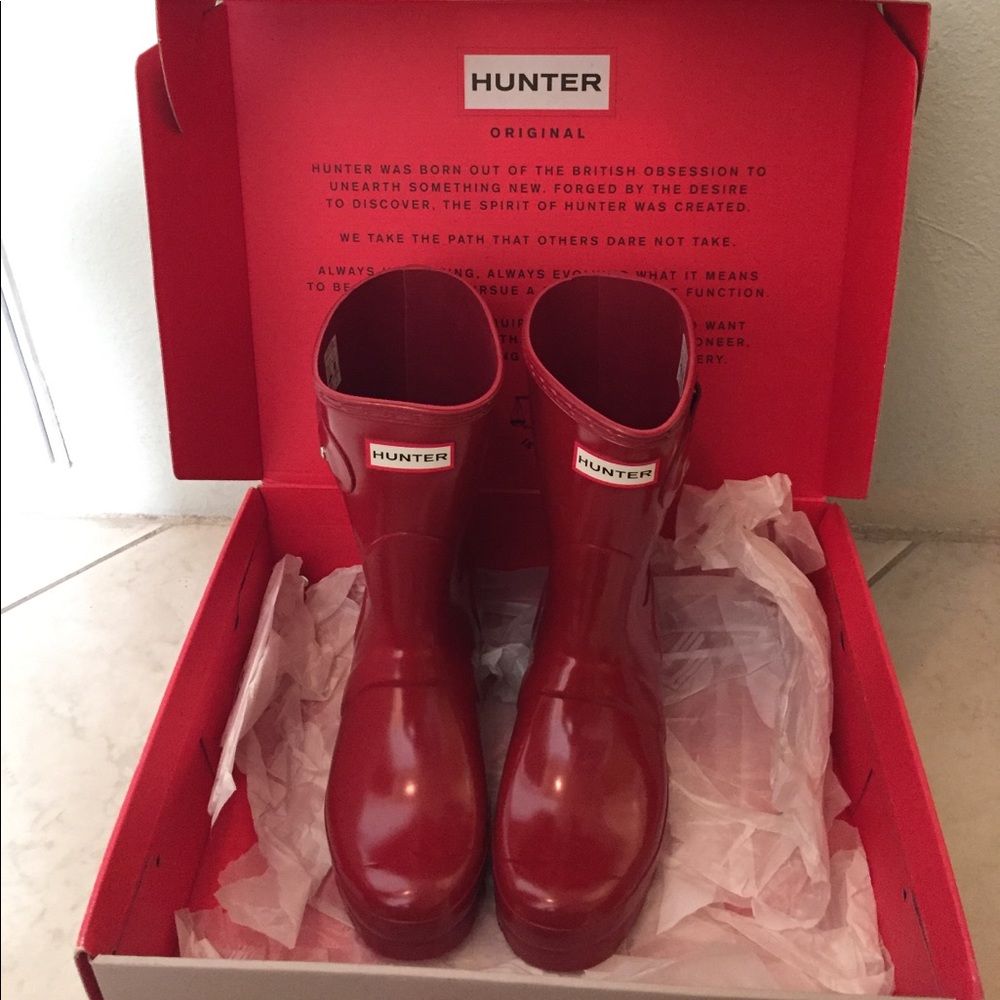 BNWOT Hunter Rainboots