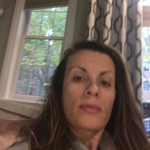 Meet your Posher, Jonisa