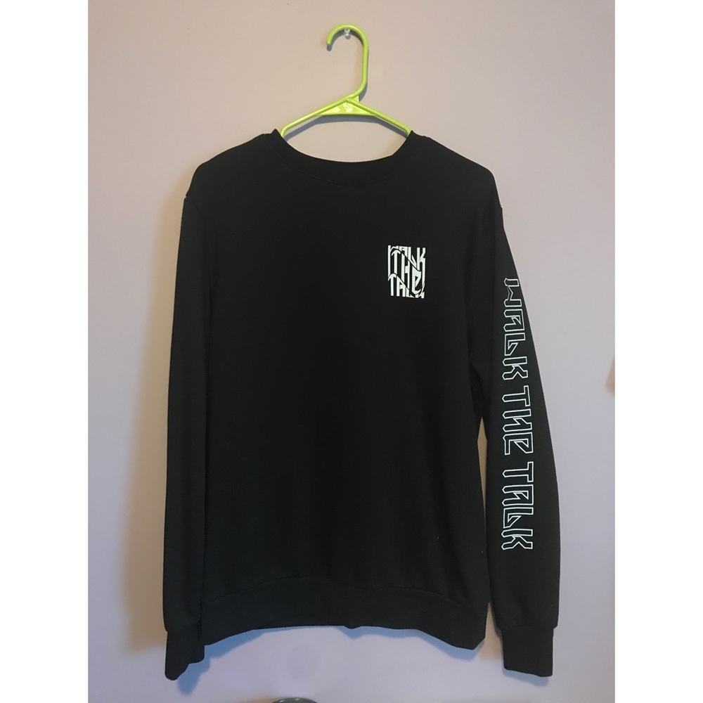 H&M black sweater/ crewneck