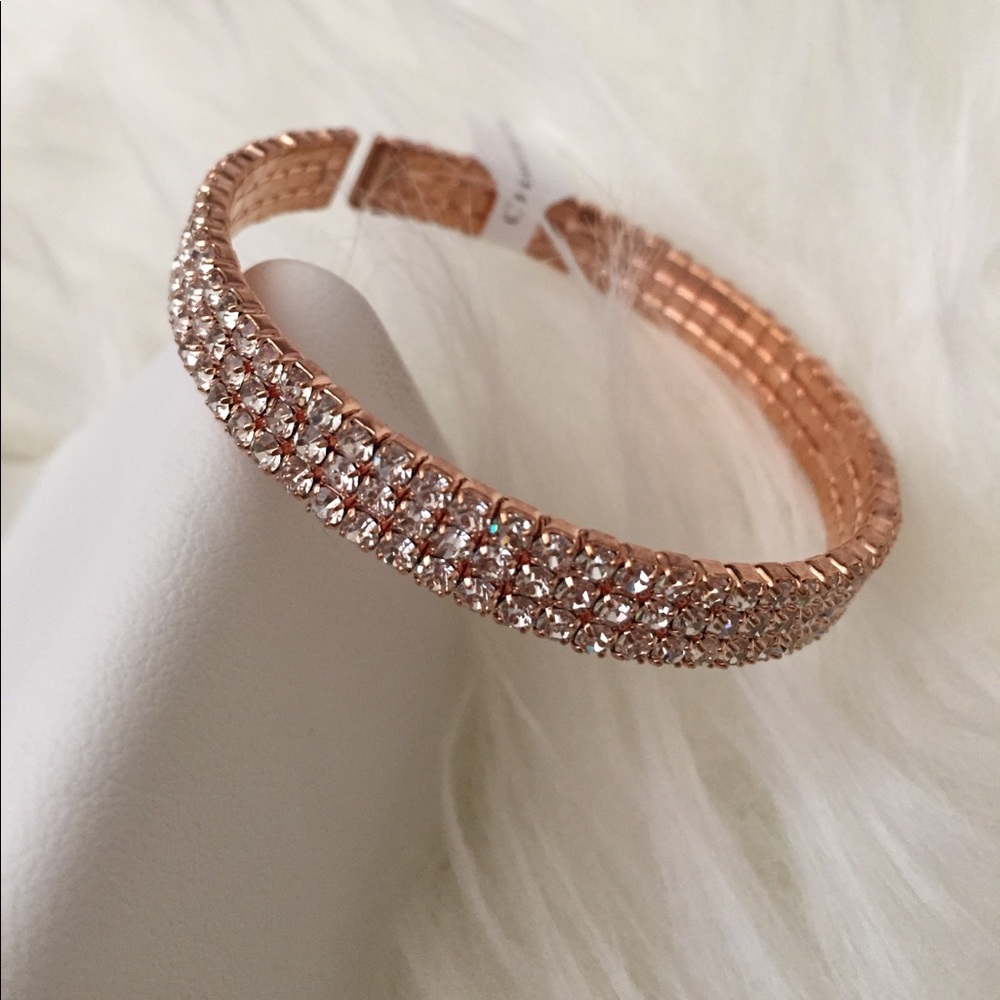 Elegant Rose gold rhinestone bangle