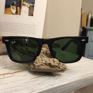 Ray Ban Wayfarer Sunglasses.