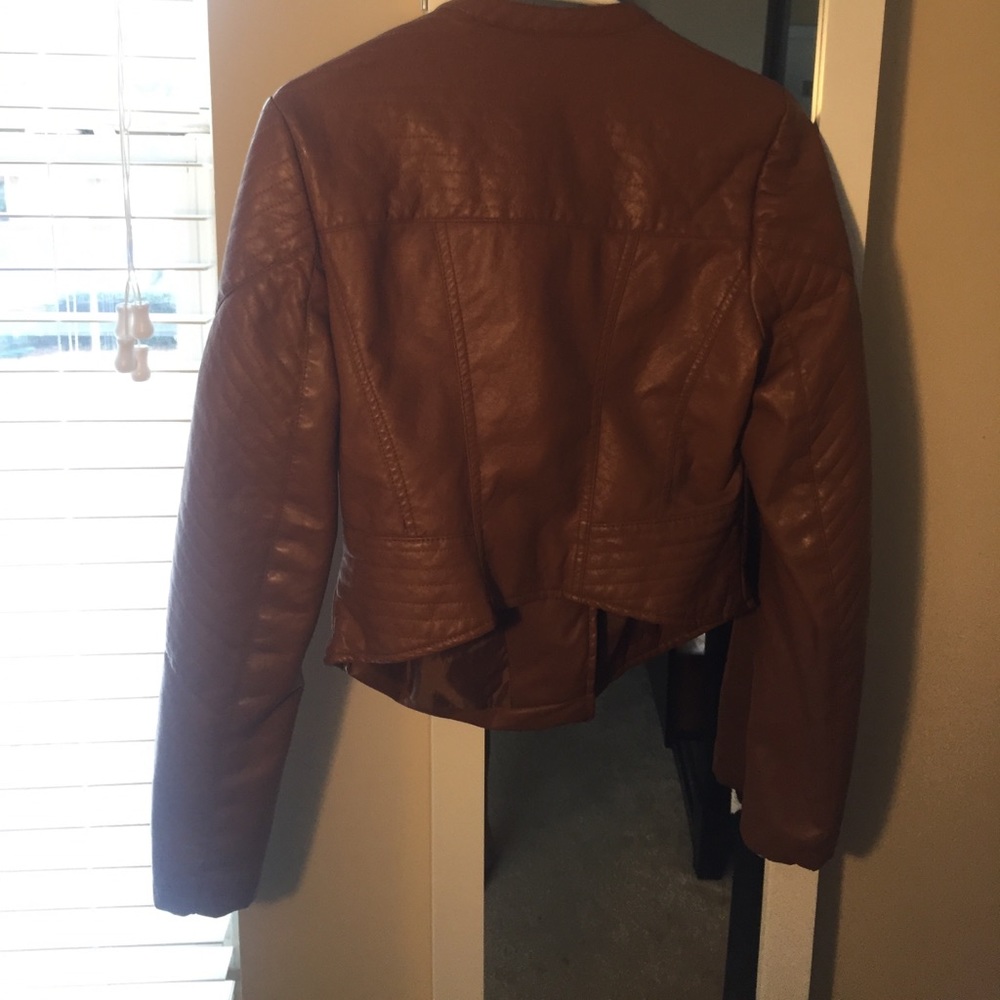 Brown leather jacket - Picture 2 of 2