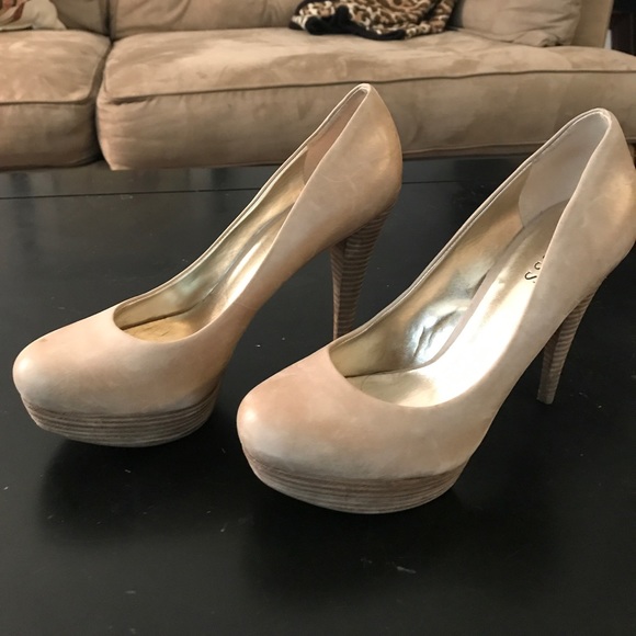 Guess platform heels, Nude,  size 8 1/2 - Picture 3 of 4