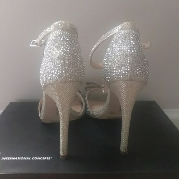 I N C international concepts shoes - Picture 2 of 3