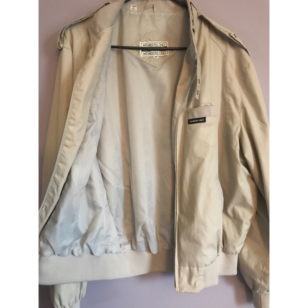 Members Only bomber jacket - Picture 2 of 8