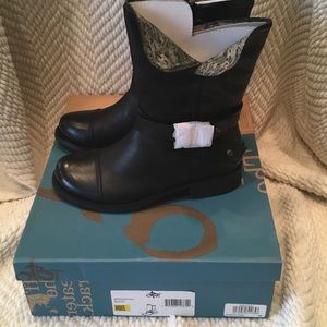 NWOT 👢Off The Beaten Track Bridgeport Boot Black