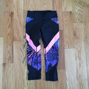 SoulCycle tropical print cropped leggings