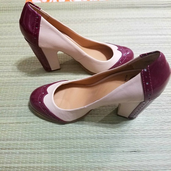 Kelsi dagger cream and burgandy heels sz 6.5 - Picture 2 of 5