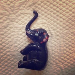 Elephant Ring Holder