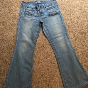American Eagle size 14 regular jeans.
