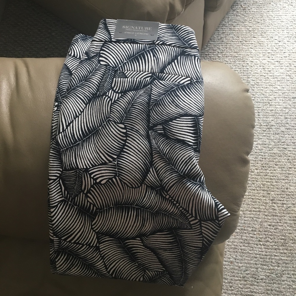 Cropped dress pants