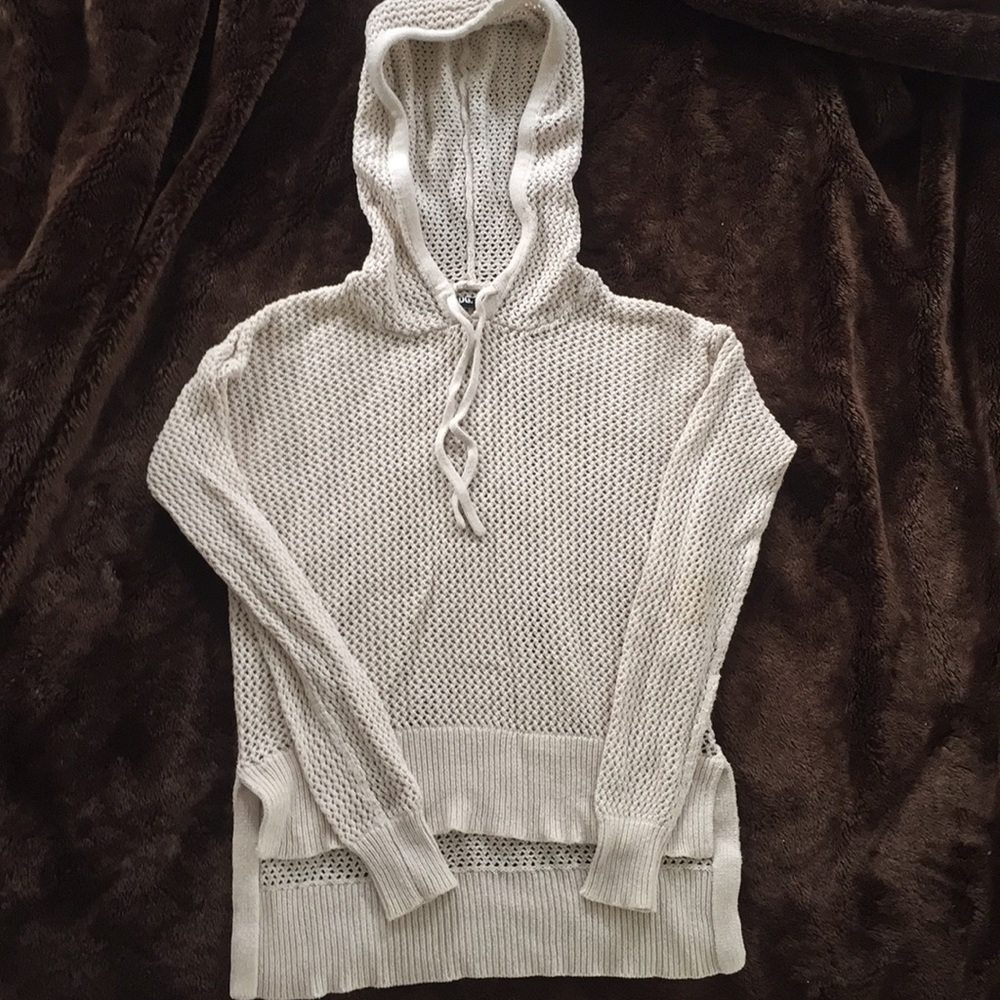 KNIT SWEATER