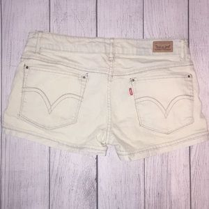 Levi's light wash Shorty Shorts