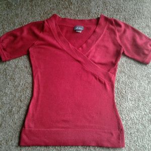~3/4 sleeve red top~