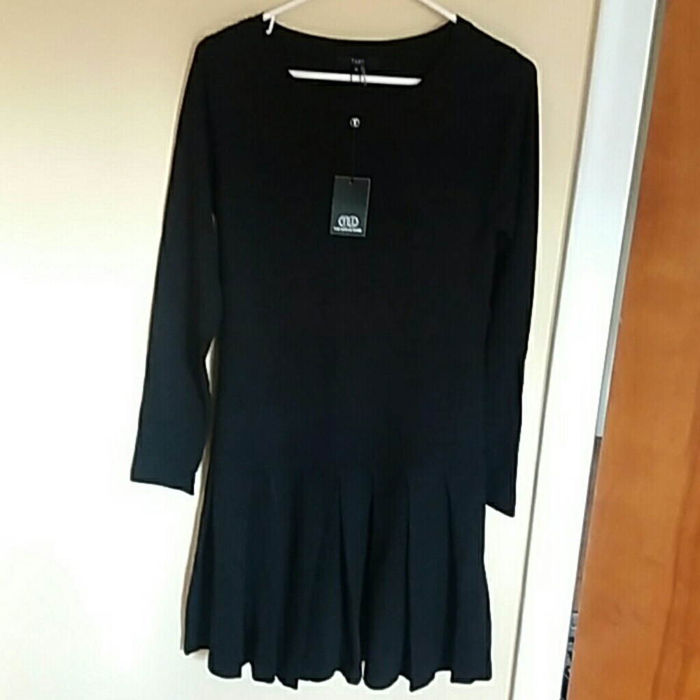 Tart pleated sweater dress