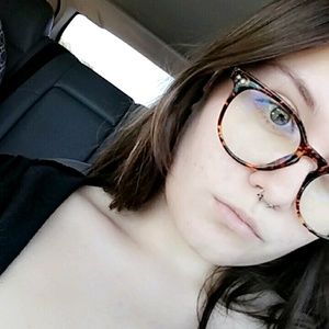 Meet your Posher, Faith