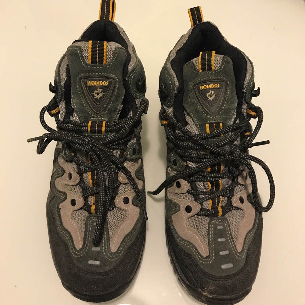 Nevados Weatherproof Hiking Boots